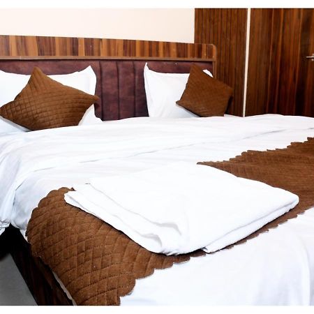 Tirupati Balaji Inn Bageshwar Dham Basāri Εξωτερικό φωτογραφία
