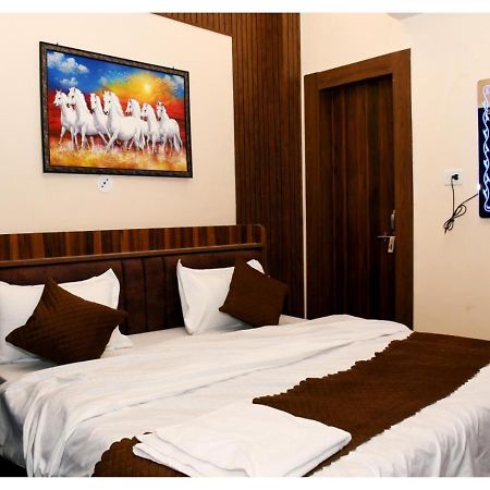 Tirupati Balaji Inn Bageshwar Dham Basāri Εξωτερικό φωτογραφία