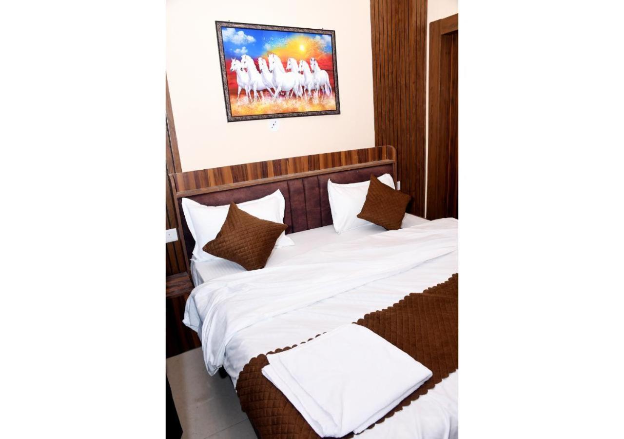 Tirupati Balaji Inn Bageshwar Dham Basāri Εξωτερικό φωτογραφία