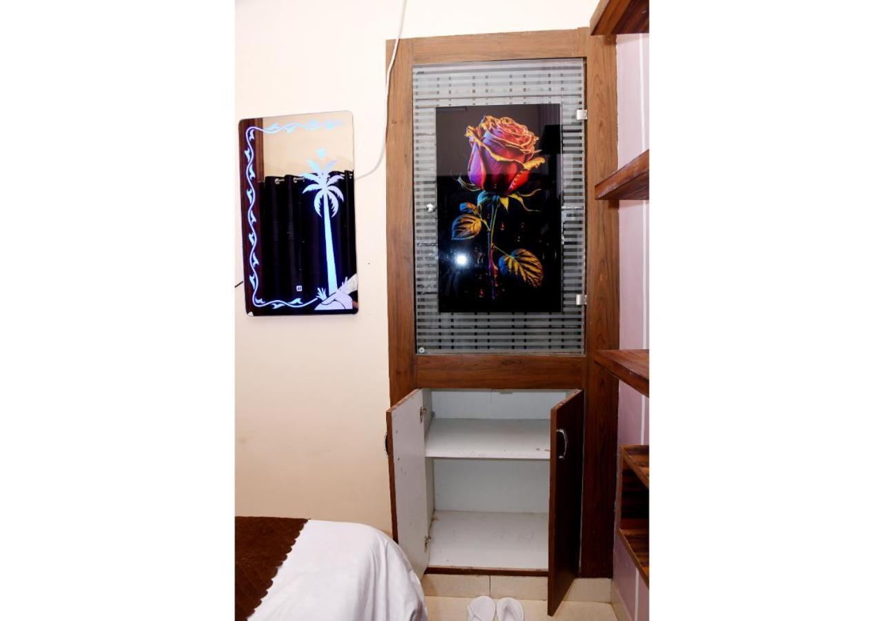 Tirupati Balaji Inn Bageshwar Dham Basāri Εξωτερικό φωτογραφία