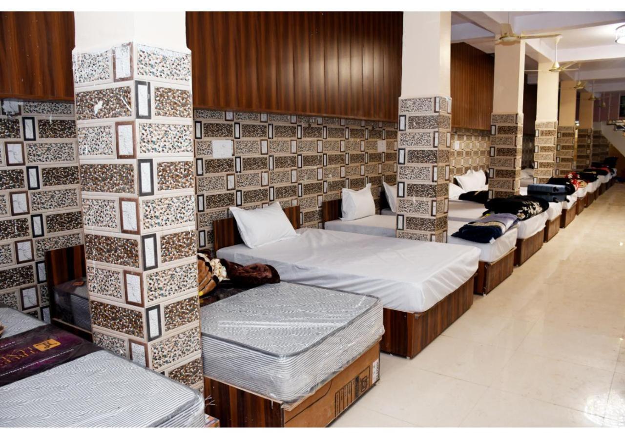 Tirupati Balaji Inn Bageshwar Dham Basāri Εξωτερικό φωτογραφία